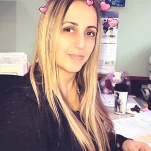 Meet your Posher, Elizabeth